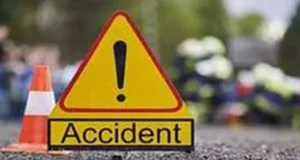 বাগেরহাটে ব্যাটারিচালিত ভ্যানের নিচে পড়ে প্রাণ গেল শিশুর
