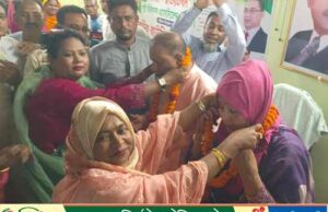 পত্নীতলায় বিএনপি প্রার্থী সামসুজ্জোহাকে অভ্যথর্না