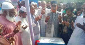 মোরেলগঞ্জে পুকুর খনন ও কবরস্থান নির্মাণের শুভ উদ্বোধন