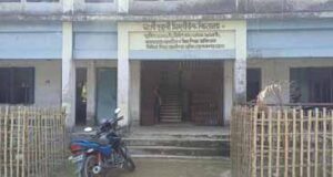 পঞ্চগড়ে শিক্ষকদের ক্লাস বর্জনে পাঠদান ব্যাহত