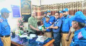 ভোলাহাট ইউনিয়নের গ্রাম পুলিশকে অবসরজনিত বিদায় দিল ওসি