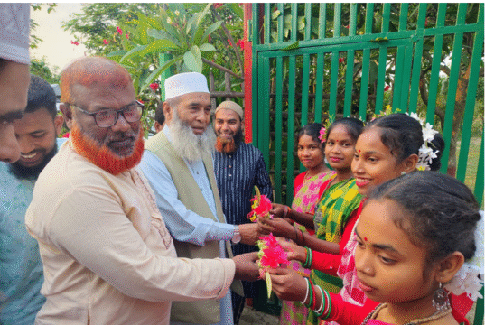 ক্ষুদ্র জাতিসত্ত্বার মানুষদের সমস্যার কথা শুনলেন রাজশাহী-১ আসনের সংসদ সদস্য মুজিবুর রহমান