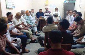 ডাইংপাড়ার ব্যবসায়ীগণ ১৫% ভাড়া বৃদ্ধিতে একাট্টা।