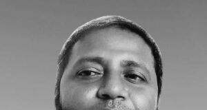 নাচোলের সাংবাদিক মোহাম্মদ আলীর জানাজায় মানুষের ঢল ।