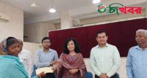 ক্ষুদ্র নৃ-গোষ্ঠী শিক্ষার্থী ও পরিবারের মাঝে অর্থানুদান বিতরণ