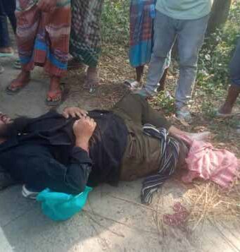 গোদাগাড়ীতে সড়ক দুর্ঘটনায় পা হারালেন উপজেলা প্রশাসনিক কর্মকর্তা আসিফ
