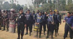 নির্বাচনী নিরাপত্তা জোরদারে বোদায় সেনা ও যৌথবাহিনীর মহড়া