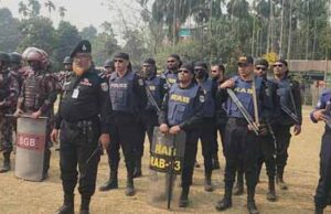 নির্বাচনী নিরাপত্তা জোরদারে বোদায় সেনা ও যৌথবাহিনীর মহড়া