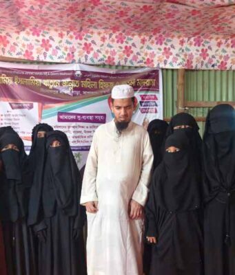 সাপাহারে নারীদের ধর্মীয় শিক্ষার প্রসারে খাতুনে জান্নাত মহিলা মাদ্রাসা