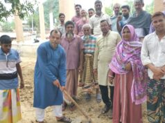 রাজস্ব অর্থায়নে ৩ নং নাচোল ইউনিয়ন পরিষদের বিভিন্ন গ্রামে ১৫টি বিশুদ্ধ পানি মটার বসানোর শুভ উদ্বোধন করলেন চেয়ারম্যান সফিকুল ইসলাম।