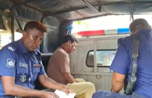 চাঁপাইনবাবগঞ্জে অষ্টম শ্রেণির শিক্ষার্থীকে ধর্ষণের অভিযোগে এক শিক্ষক গ্রেফতার!